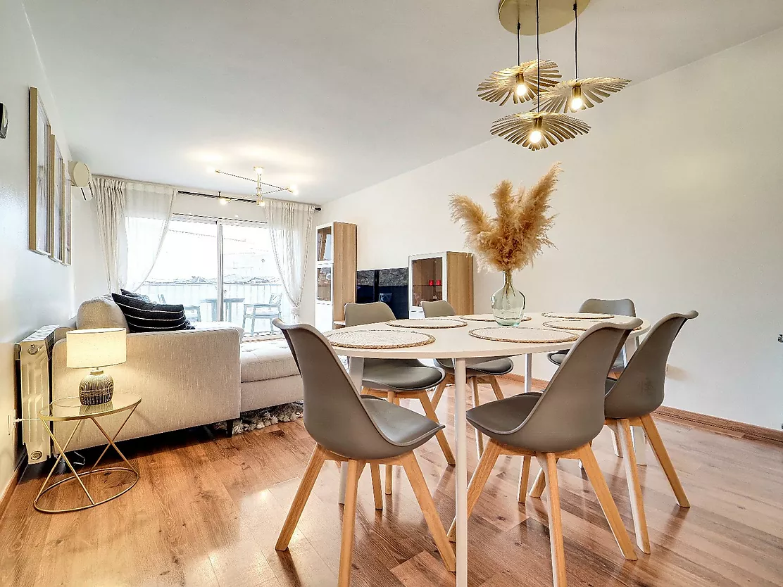 Fantastic apartment for sale in La Trinitat.- Barcelona