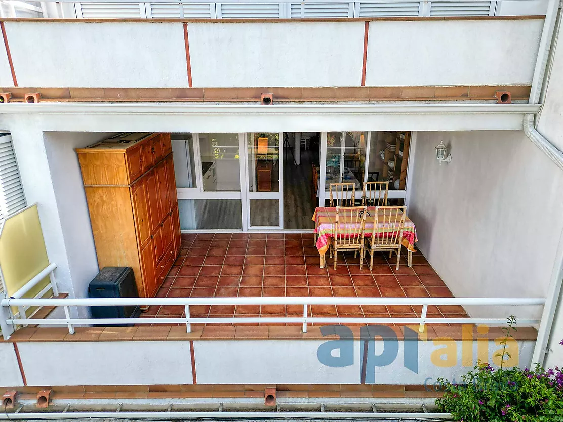 Spacious apartment with a very large terrace and two bedrooms in Platja d'Aro