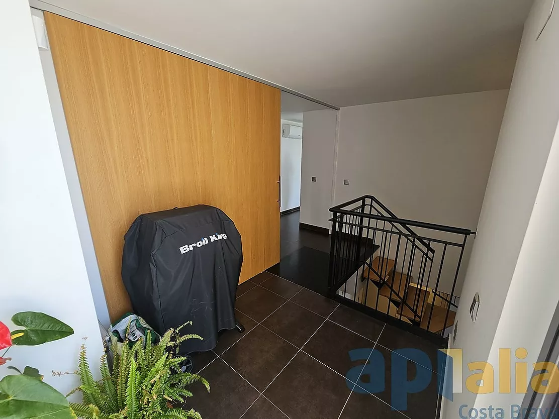 DUPLEX AVEC TERRASSE ET VUE AU CENTRE DE PALAFRUGELL