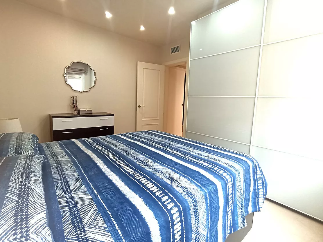 Exclusivo apartamento en segunda línea de mar.