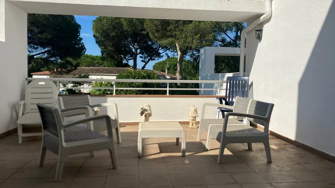 Gaudeix de la tranquil·litat i el confort a la Urbanització Politur, Platja d'Aro.