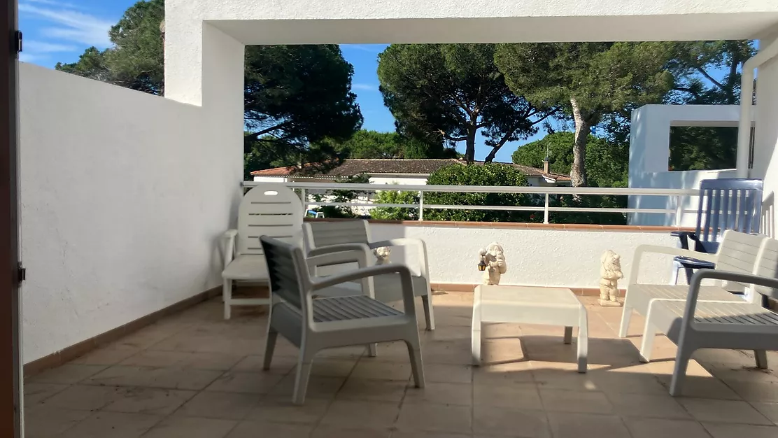 Gaudeix de la tranquil·litat i el confort a la Urbanització Politur, Platja d'Aro.