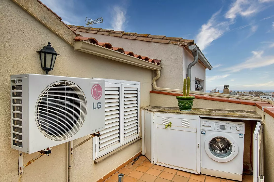 Charmante maison jumelée dans l'Eixample.- Sant Feliu de Guíxols