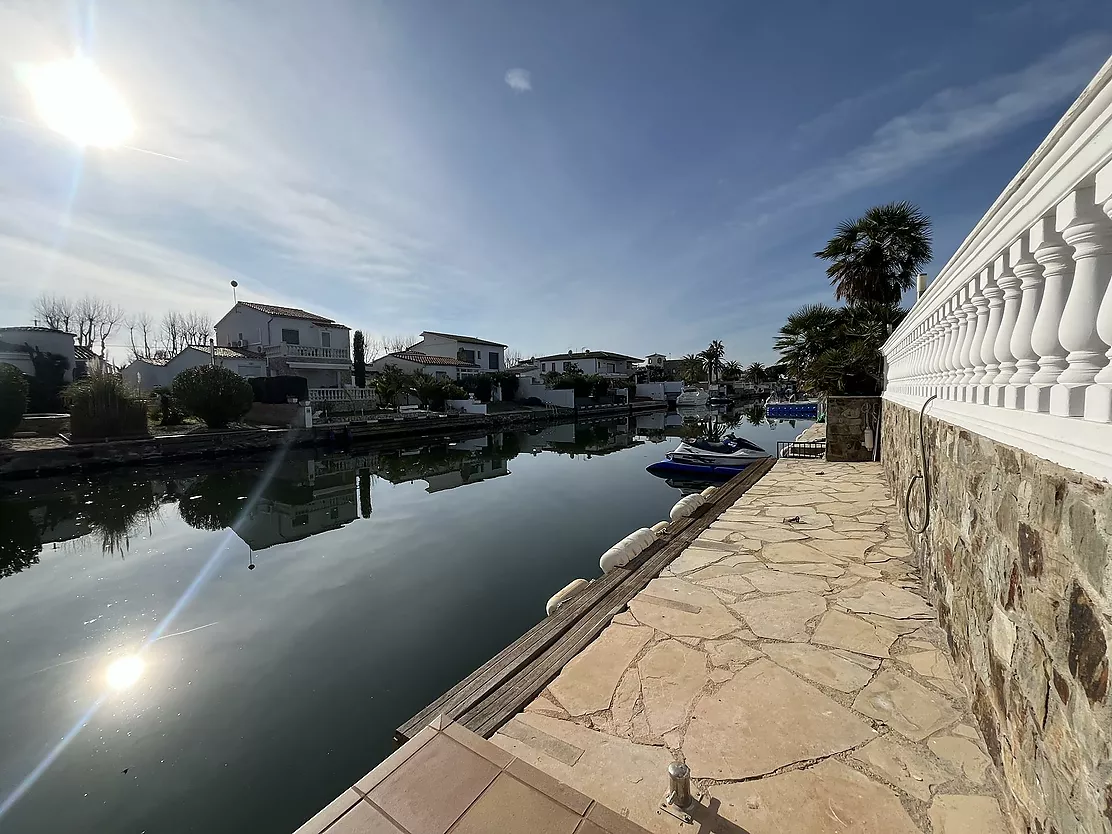 Encantadora Casa al Costat del Canal a Empuriabrava