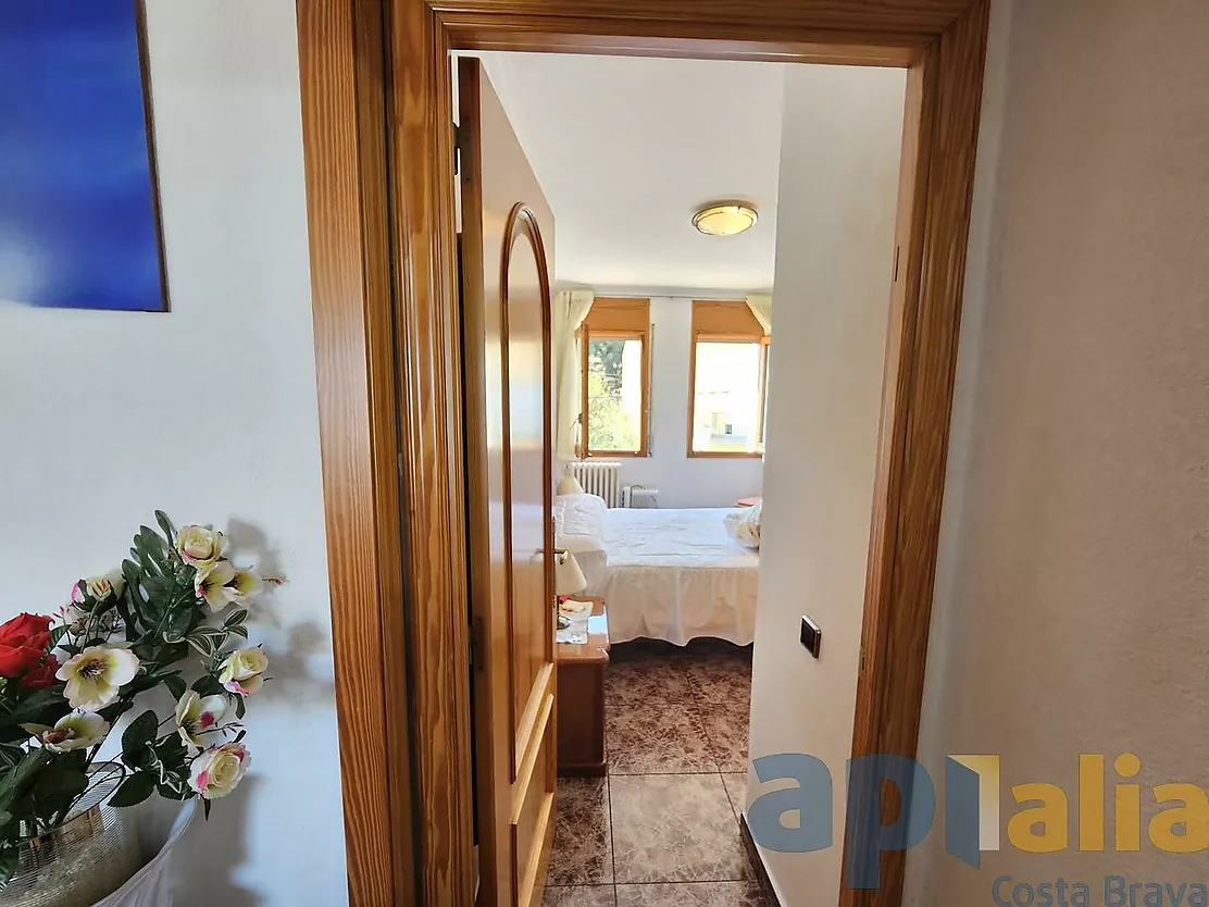 SEMI-DETACHED HOUSE FOR SALE IN QUIET AREA OF PALAMÓS