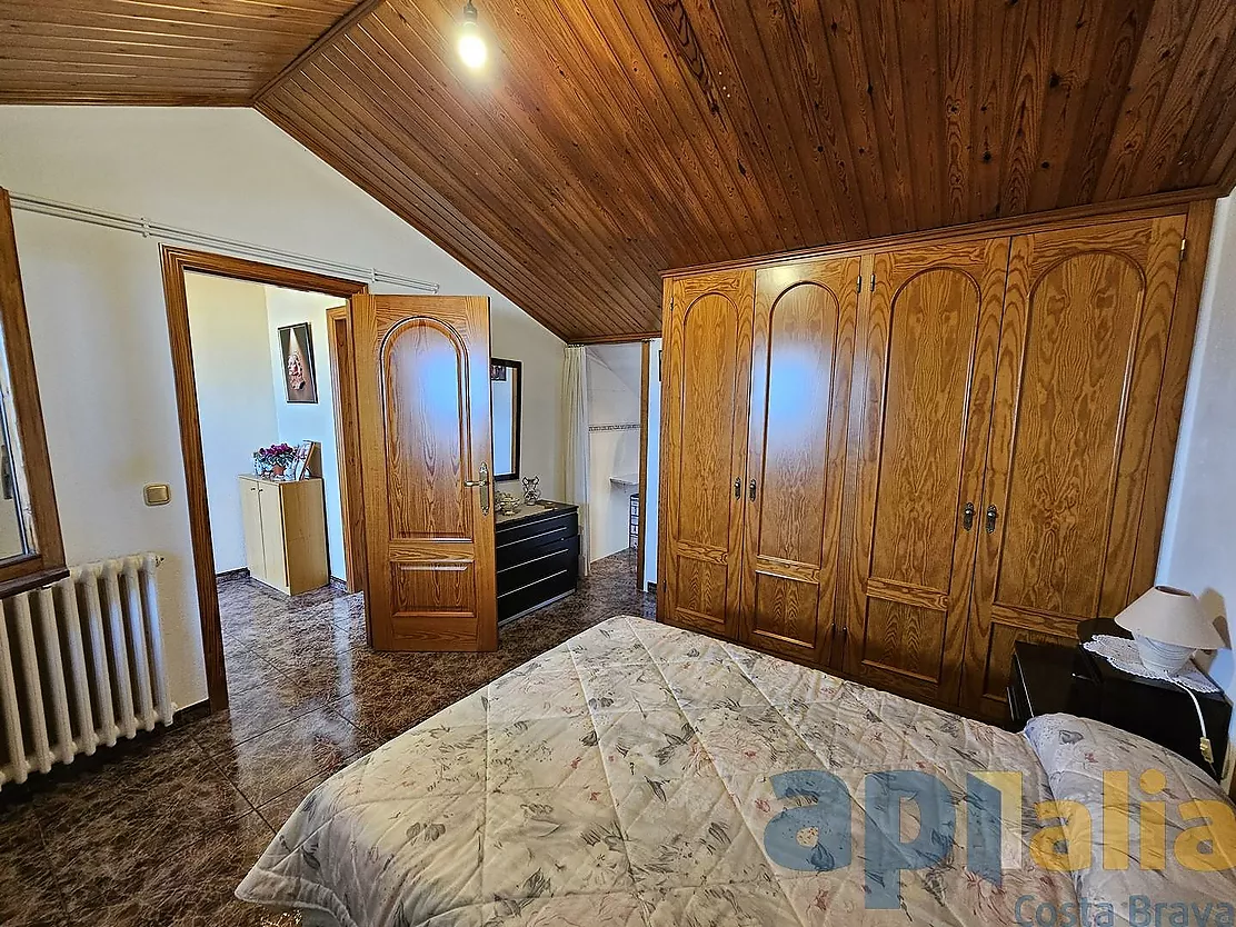 SEMI-DETACHED HOUSE FOR SALE IN QUIET AREA OF PALAMÓS