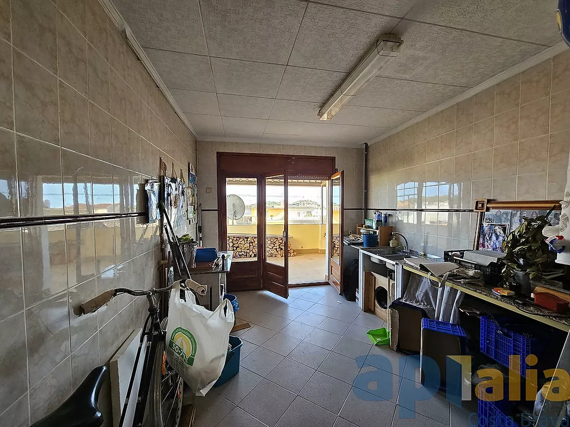 SEMI-DETACHED HOUSE FOR SALE IN QUIET AREA OF PALAMÓS