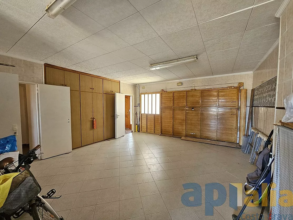 CASA ADOSSADA EN VENDA A ZONA TRANQUIL·LA DE PALAMÓS