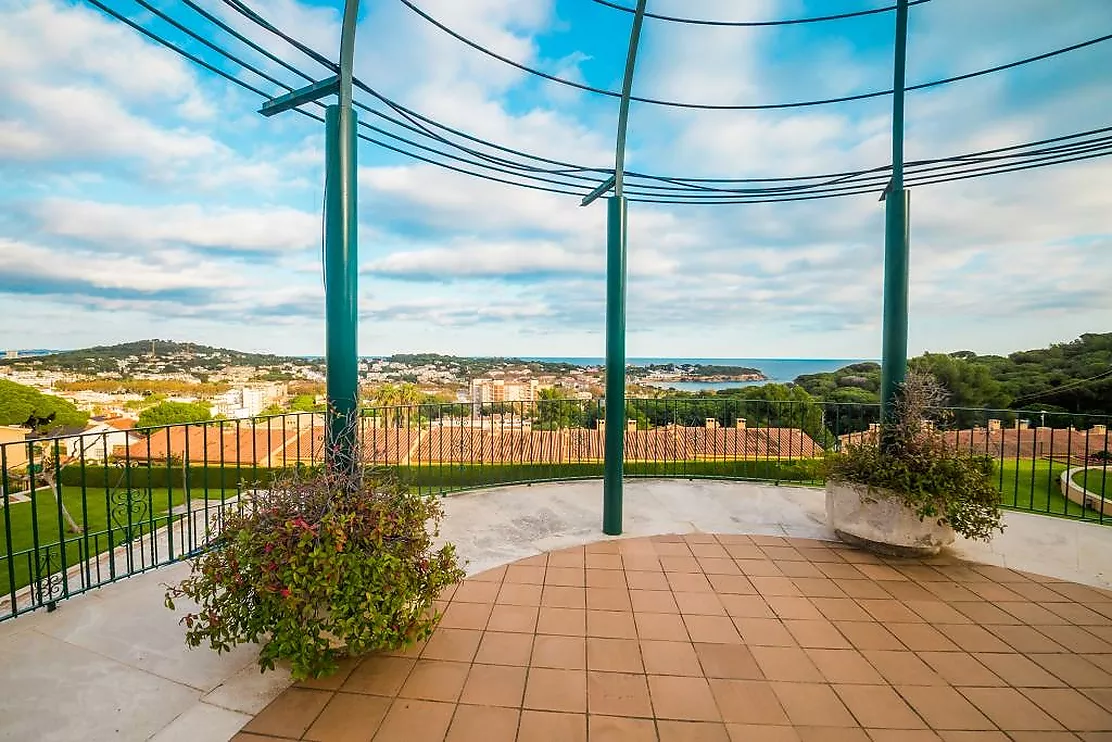 Belle maison mitoyenne avec vue mer et Licence Touristique à Sant Feliu de Guíxols