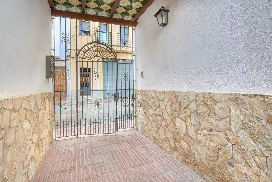 Casa amb terrassa, piscina, barbacoa i xemeneia a Sant Feliu de Guíxols