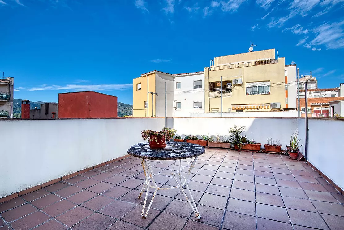 Casa amb terrassa, piscina, barbacoa i xemeneia a Sant Feliu de Guíxols