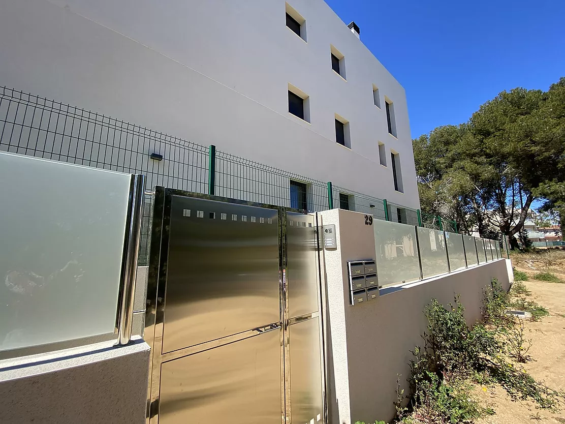 Magnifique appartement à La Fosca, à seulement 5 minutes de la plage