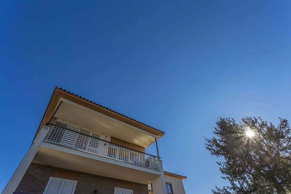 Casa a Palau molt assolellada amb jardí i piscina