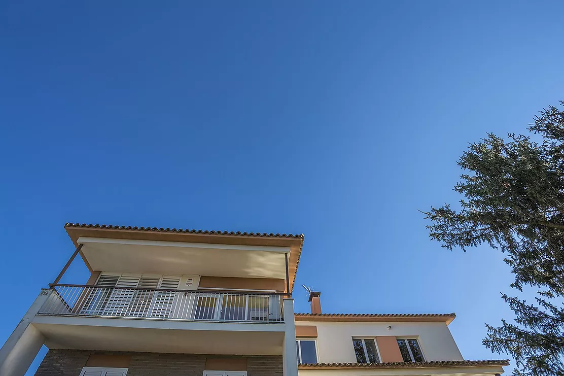 Casa a Palau molt assolellada amb jardí i piscina