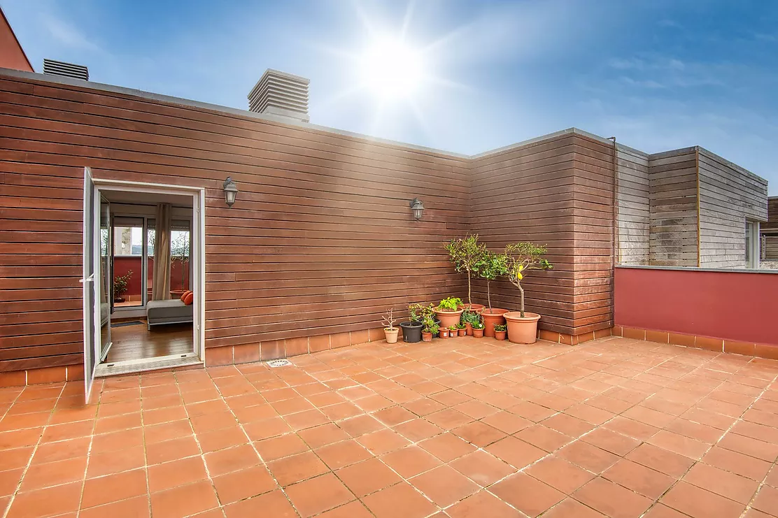 Ático dúplex exclusivo en el corazón de Palafrugell con vistas abiertas a Calella de Palafrugell