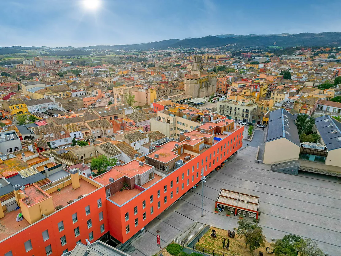 Ático dúplex exclusivo en el corazón de Palafrugell con vistas abiertas a Calella de Palafrugell